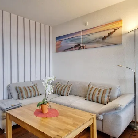 - Haus Q, App 0q0508 Apartment *